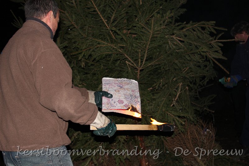 IMG_2508.JPG - en nu op de brandstapel ermee