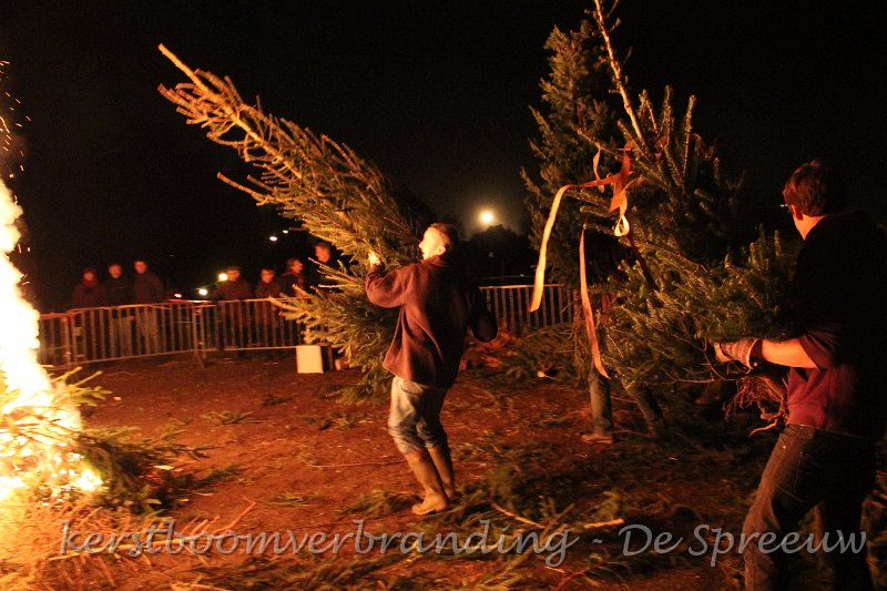 IMG_2546.JPG - de bomengooiers, geen mannen om ruzie mee te maken
