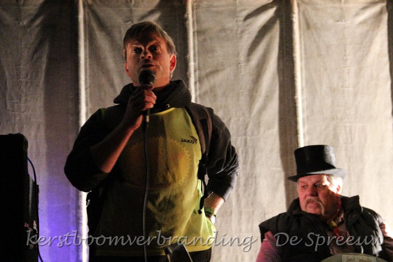 IMG_2570.JPG - het boerke van Beerse vroeg zich af wat de Jako aan zijn gat had hangen