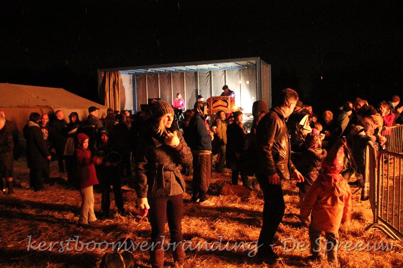 IMG_2587.JPG - soms is het moeilijk kiezen: de boerkes of het vuur