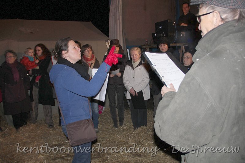 IMG_2615.JPG - heren .... zachtjes brommen aub