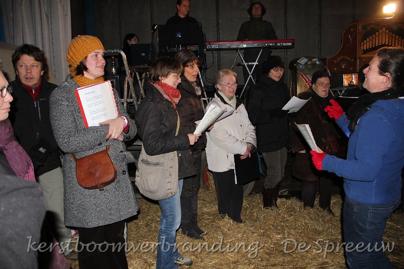 IMG_2616.JPG - meisjes ... effe op de tanden bijten, het is zo over