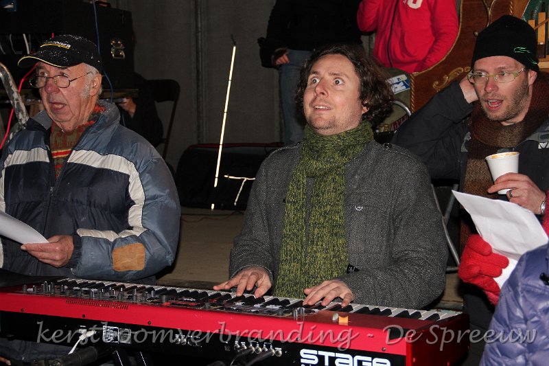 IMG_2660.JPG - ook Buurman gaf er nog een ferme lap op