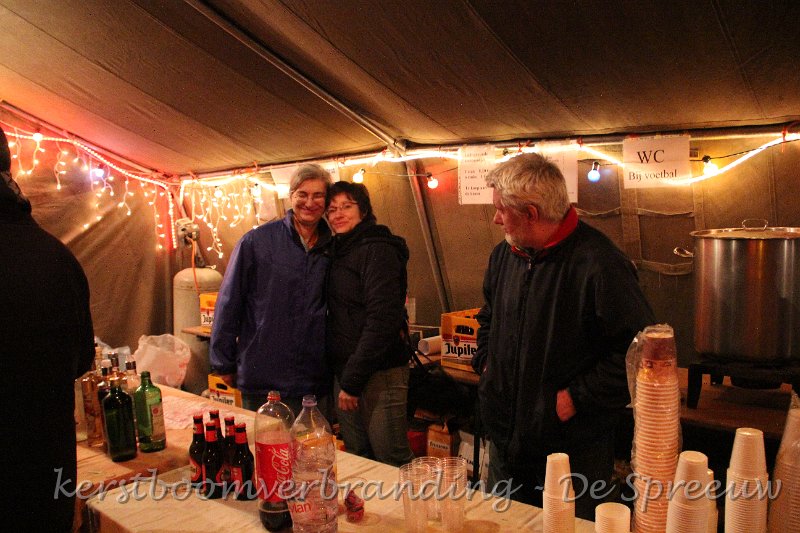 IMG_2717.JPG - die twee vrouwen worden getrokken ... en ikke dan?