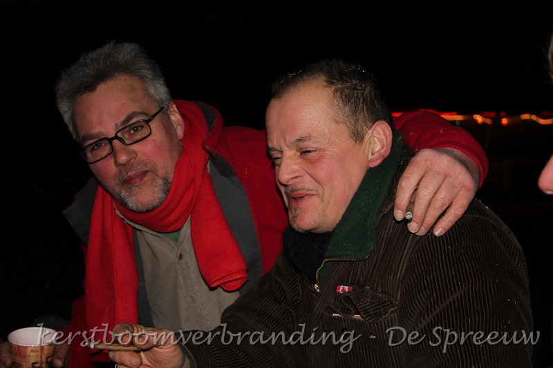 IMG_2825.JPG - zou die dat zien als ik mijn asse in zijn bekerke kap?