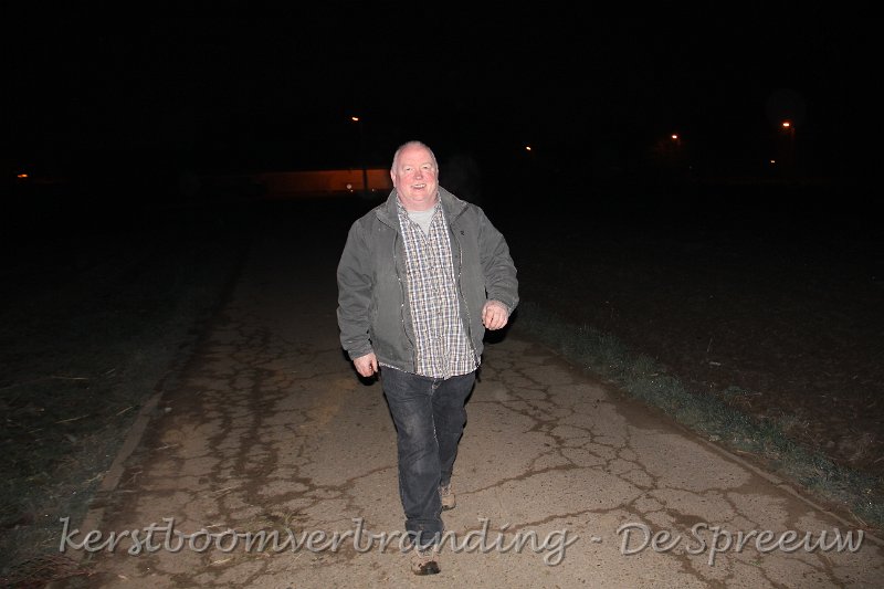 IMG_2887.JPG - en hij kon te voet naar huis, ze hadden zijne fiets gepikt