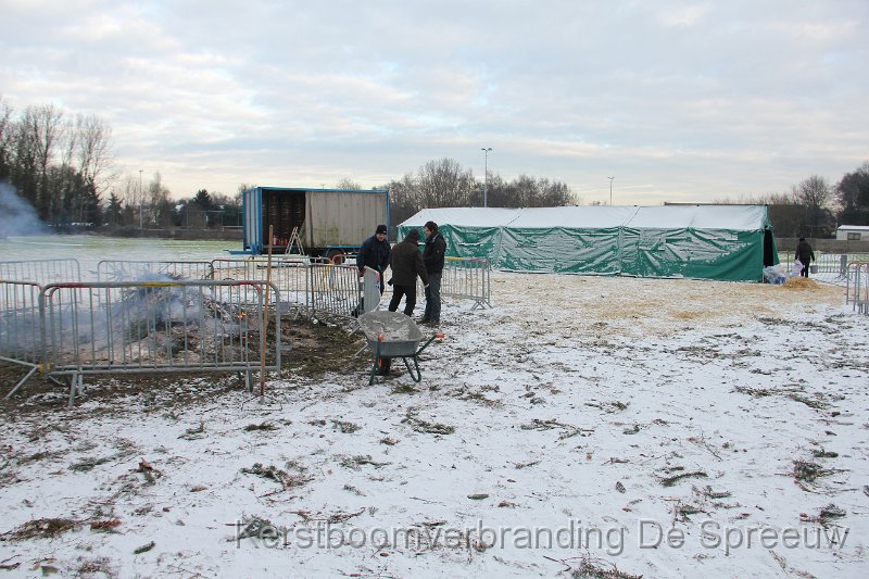 IMG_4265.JPG - verzameling geblazen voor de opruimers