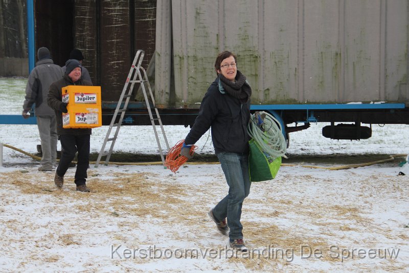 IMG_4272.JPG - alles leeg, zelfs de electriciteit van de slingers