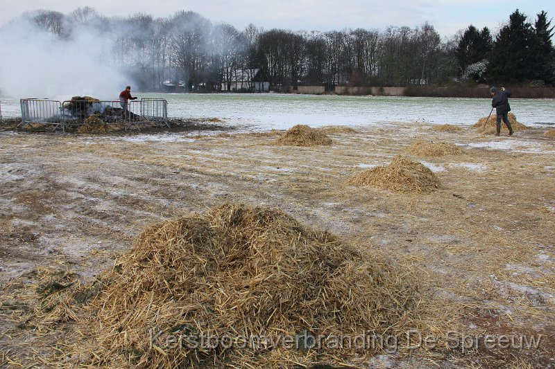 IMG_4308.JPG - we kunnen er wel een hindernissenparkoer van maken