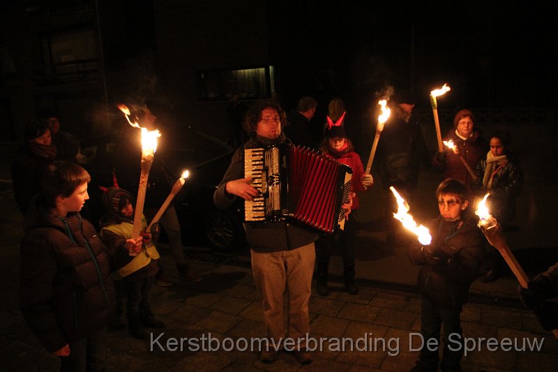 IMG_3824.JPG - en daar is onze troubadour al