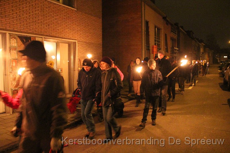 IMG_3840.JPG - allemaal mooi rechts houdend