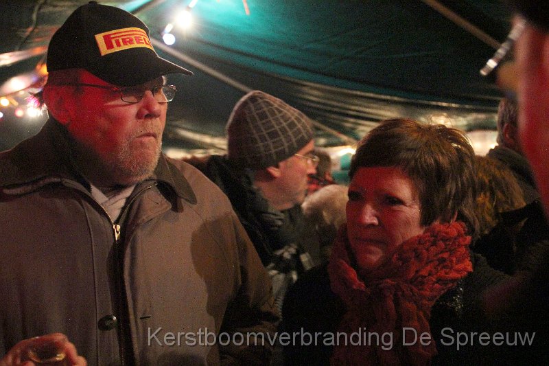 IMG_4088.JPG - als ge nen nieuwen band moet hebben, dat is onze man