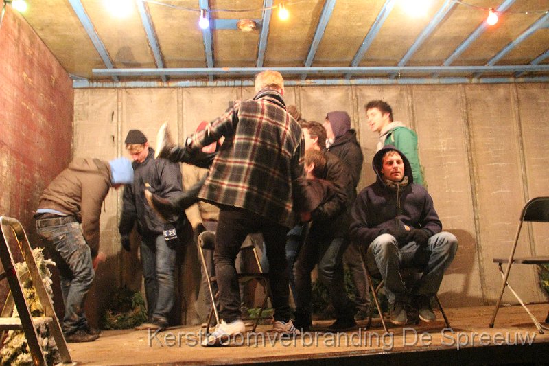 IMG_4237.JPG - nog wat privé show van onze uitgelaten jeugd