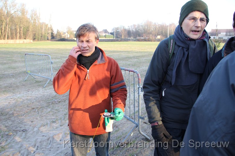 IMG_3350.JPG - een probleem, niet met zijnen tand maar met de mogelijke windinval