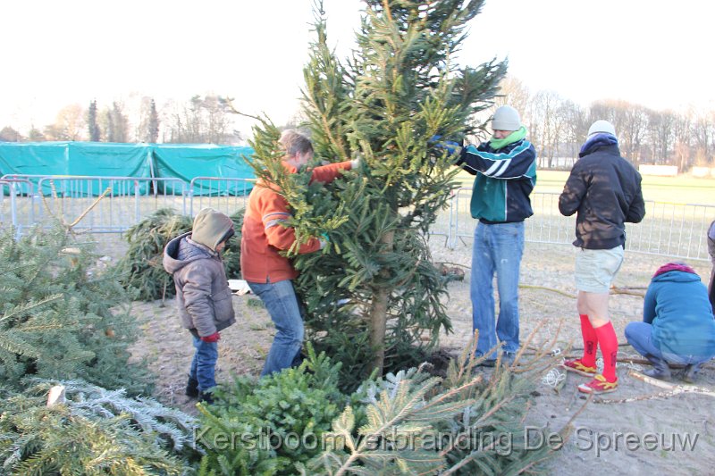 IMG_3451.JPG - goe mikken en dan aanstampen