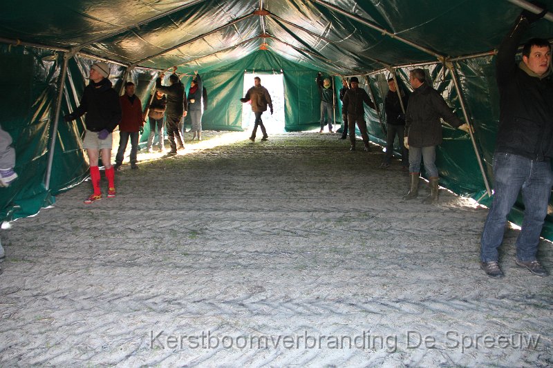 IMG_3524.JPG - al ooit eens een wandelende tent gezien?