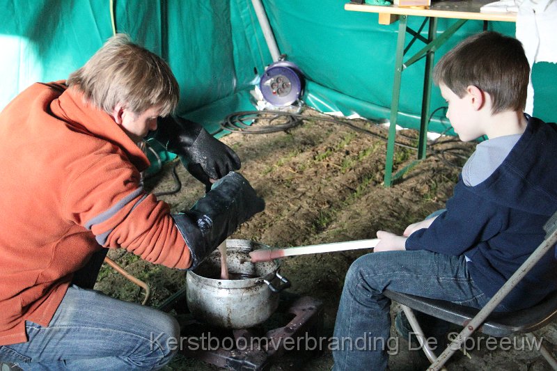 IMG_3626.JPG - dit is nog steeds de soeppot van ons grootmoemoe, die nog altijd dienst doet