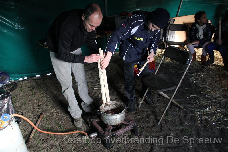 IMG_3635.JPG - en als het niet genoeg vooruit gaat ....