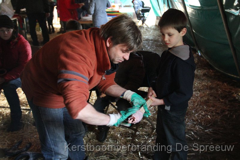 IMG_3638.JPG - nog wat plat kloppen