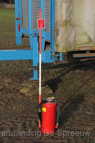 IMG_3640.JPG - en op diverse strategische plaatsen hebben we nu brandposten