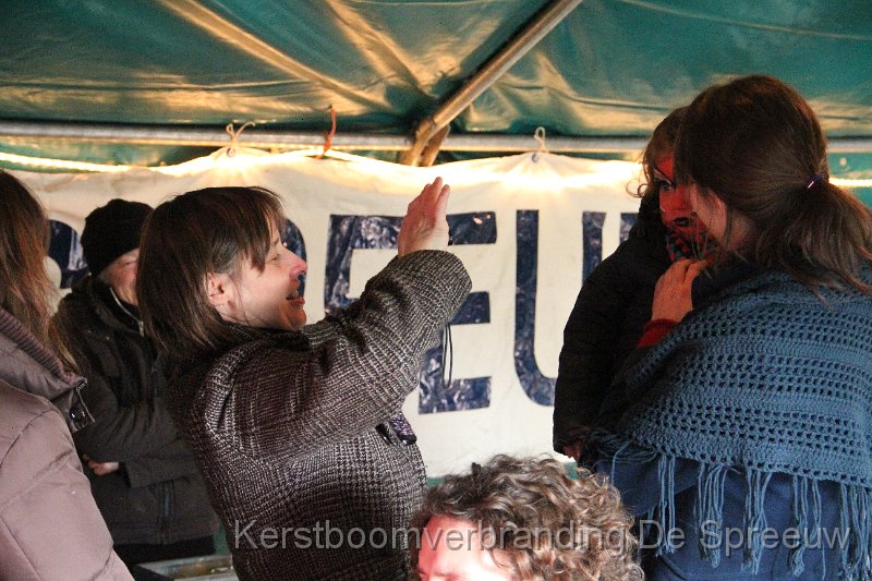 IMG_3652.JPG - met een moderne techniek om ....