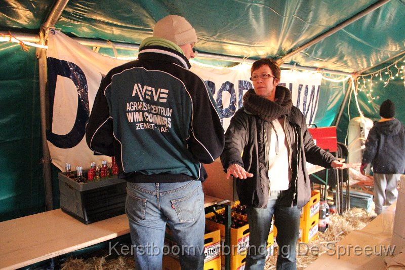 IMG_3759.JPG - moet hier 'den toog' niet komen?