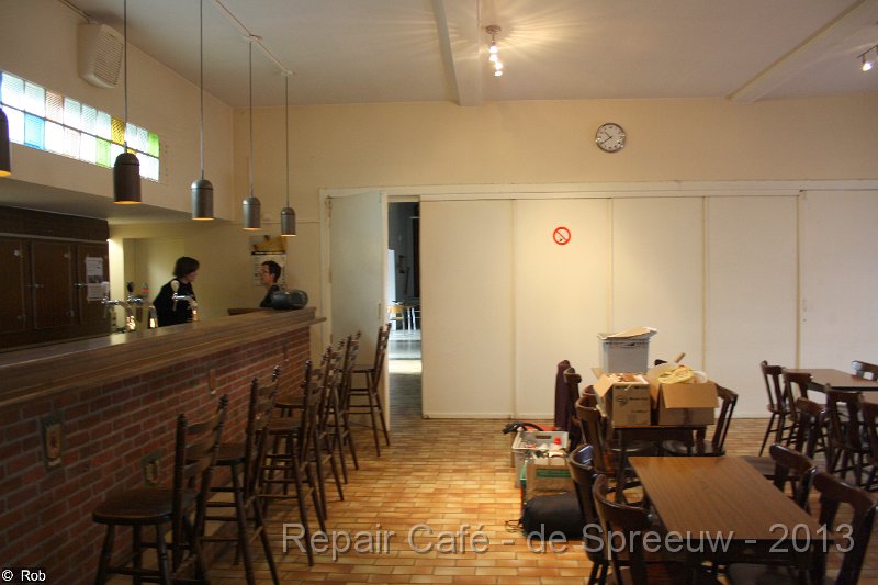 IMG_0001.jpg - het afbreken van die valse tussenmuur zou het eerste jobke worden voor de reparateurs