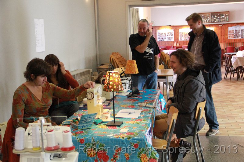 IMG_4573.JPG - en ja hoor, de naaimeisjes hadden onmiddellijk aantrok van het mansvolk