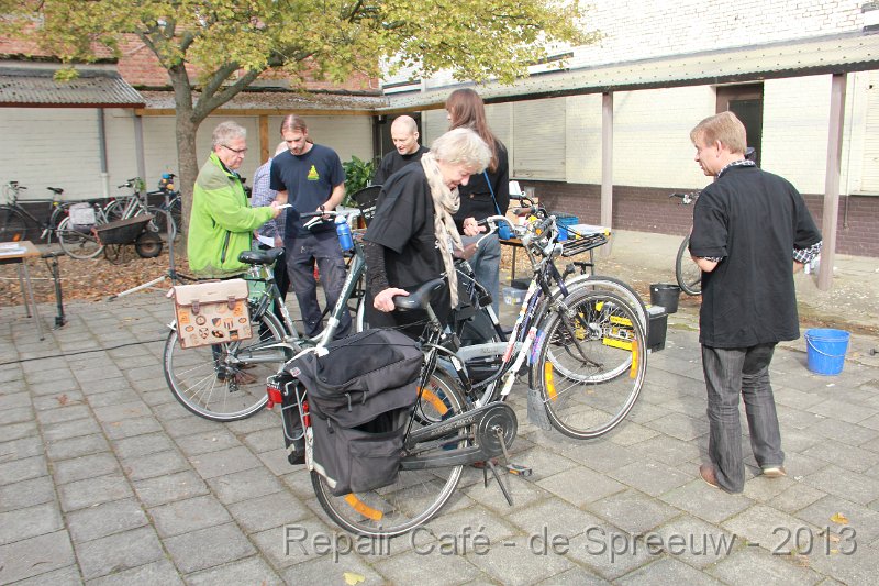 IMG_4677.JPG - toch al klanten, en het was nog geen volle 14 uur.