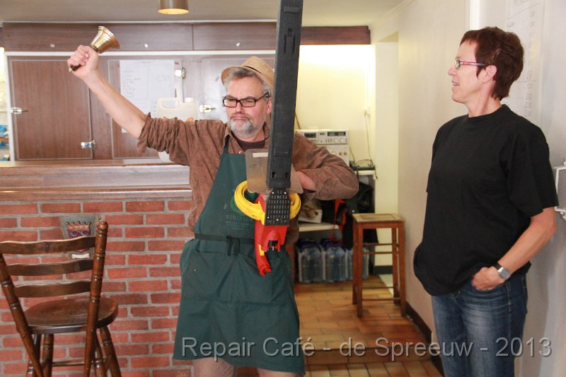 IMG_4689.JPG - ja, hoor, gerepareert, welliswaar met wat voorbehoud...