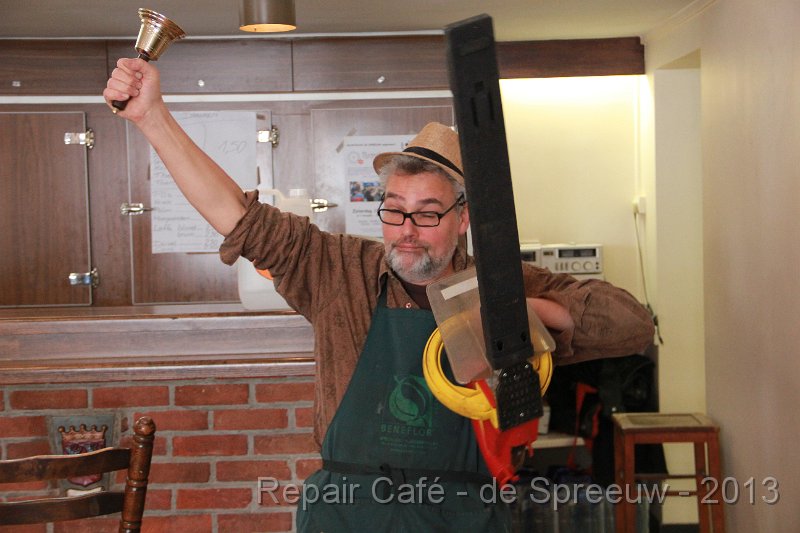 IMG_4691.JPG - maar na lang genoeg bellen, zag hij het wel zitten