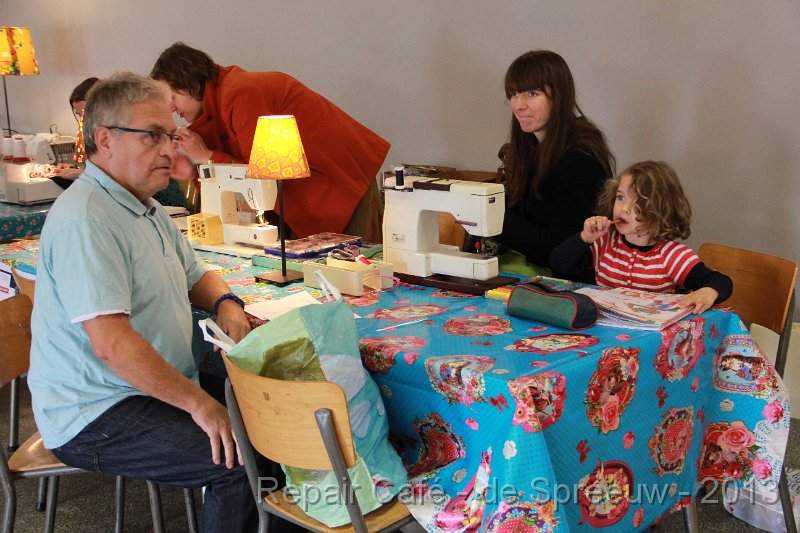 IMG_4694.JPG - dat is wel goed om weten, dat ge hier van alles kunt laten herstellen