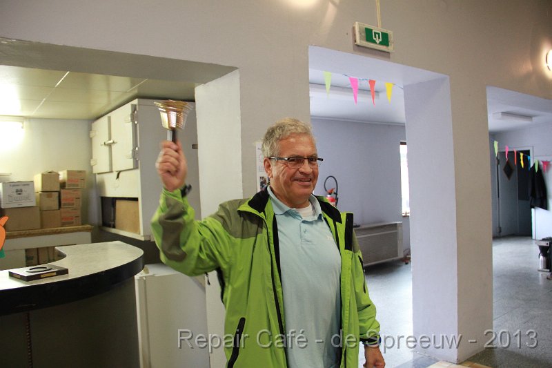 IMG_4751.JPG - en weer iemand die de contentementenbel luidt