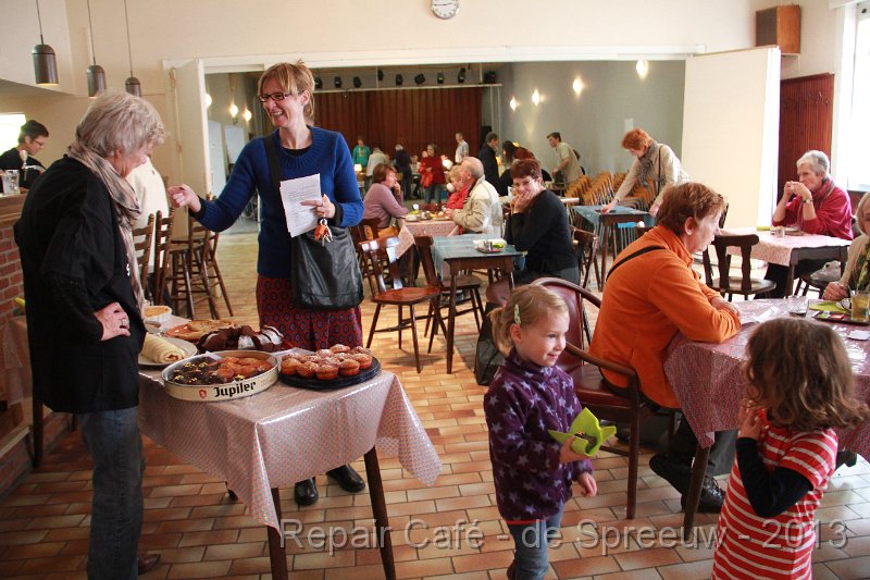 IMG_4774.JPG - iese madammeke, een centje