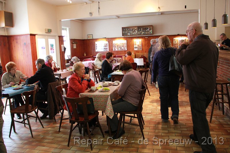 IMG_4794.JPG - ook in het café, marcheerde het vlotjes