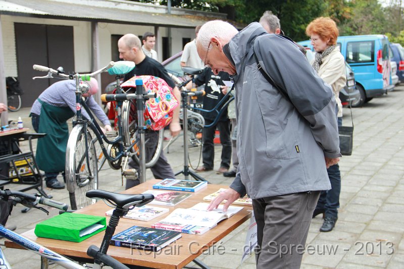 IMG_4839.JPG - hier staat het, sé, met een voorwiel moet ge vooruit kunnen rijden
