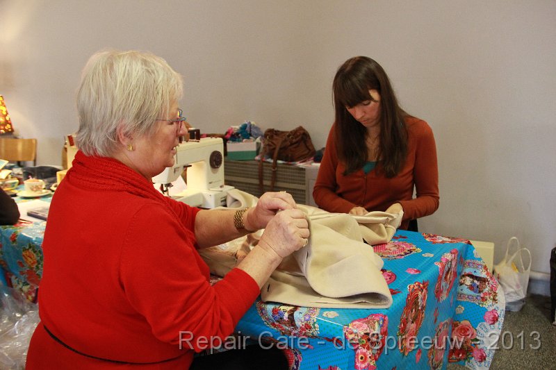 IMG_4845.JPG - hoeveel moet er hier af? 30 centimeter?