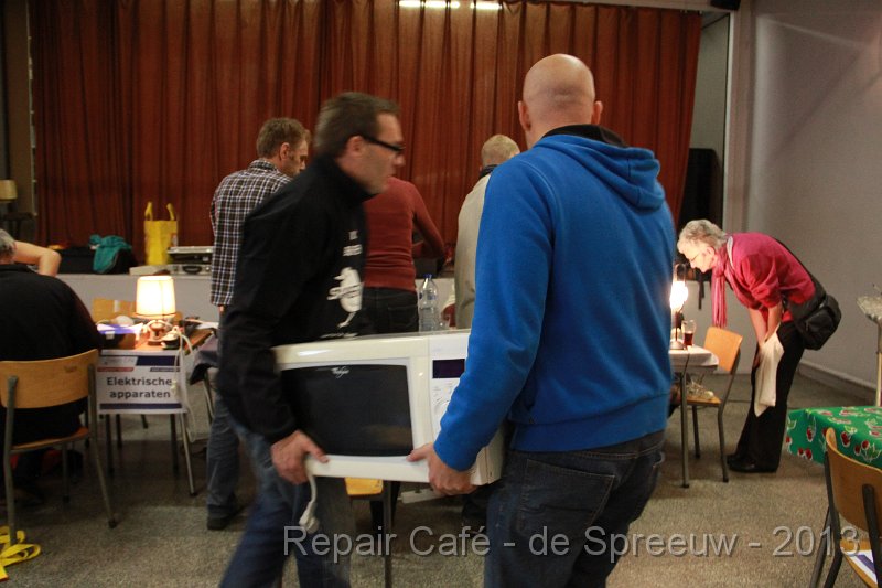 IMG_4883.JPG - wat smijten ze nu nog binnen?