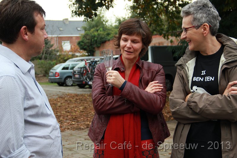 IMG_4943.JPG - ik wou mijn glas komen laten herstellen, dat loopt toch altijd zo rap leeg