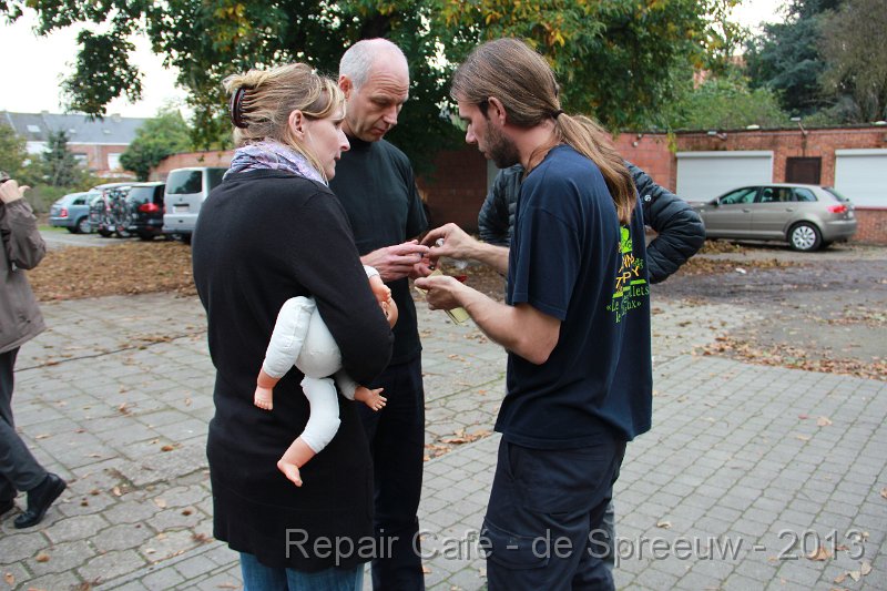 IMG_4949.JPG - ja madammeke, wisselstukken voor uw pop gaan we nog moeilijk vinden, hoor