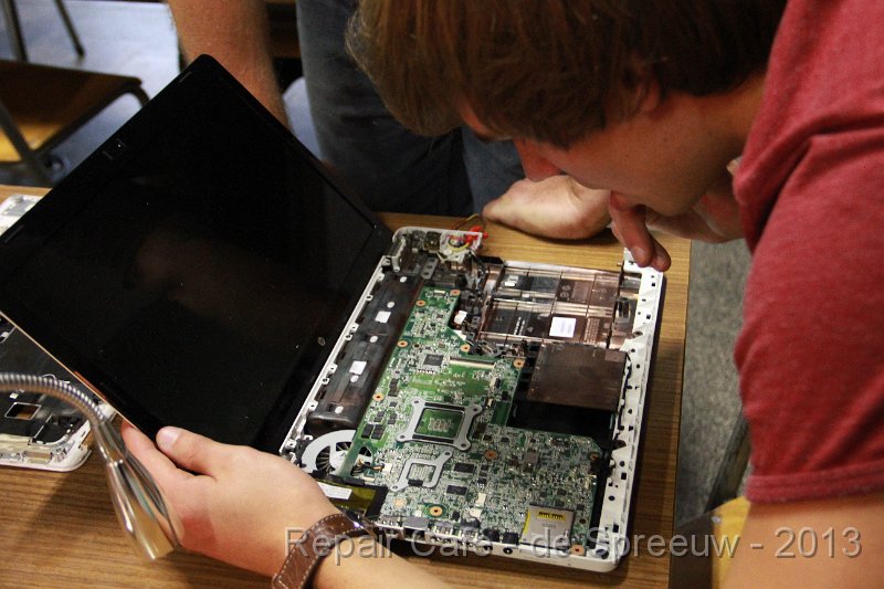 IMG_5059.JPG - voor de diehards, zo ziet ne laptop eruit