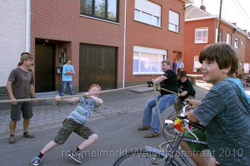 IMG_7789.JPG - en het andere kamp: de Rateaulaan of wat er van overblijft