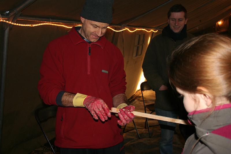 IMG_0488.JPG - eerst die lont in smeren...