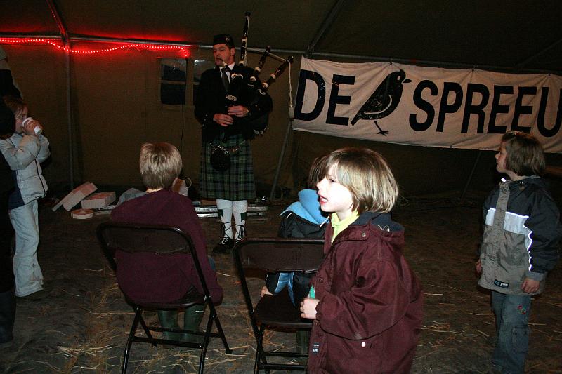 IMG_0737.JPG - aha, hier zitten nog wat toehoorders...