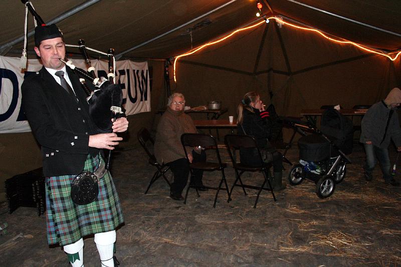 IMG_0750.JPG - en dan spelen we nu ons laatste bisnummerke...