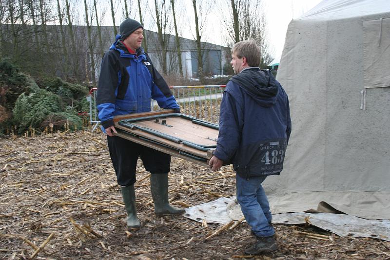 IMG_0400.JPG - en nu het interieur installeren...