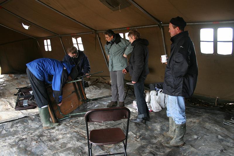 IMG_0405.JPG - ah, daar is die tafel...!