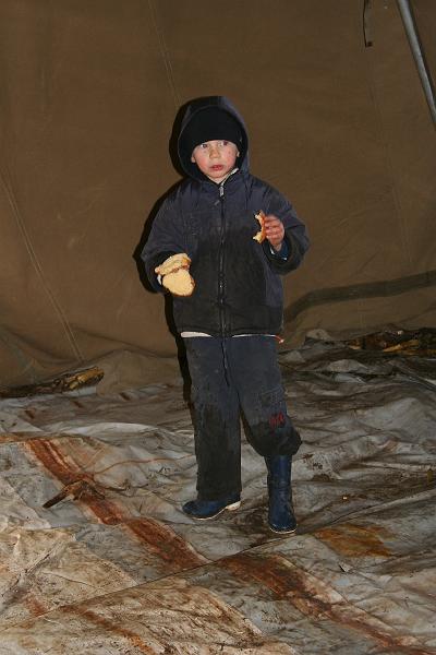 IMG_0409.JPG - hier ziet ge de allereerste beweging van een vallende koek...